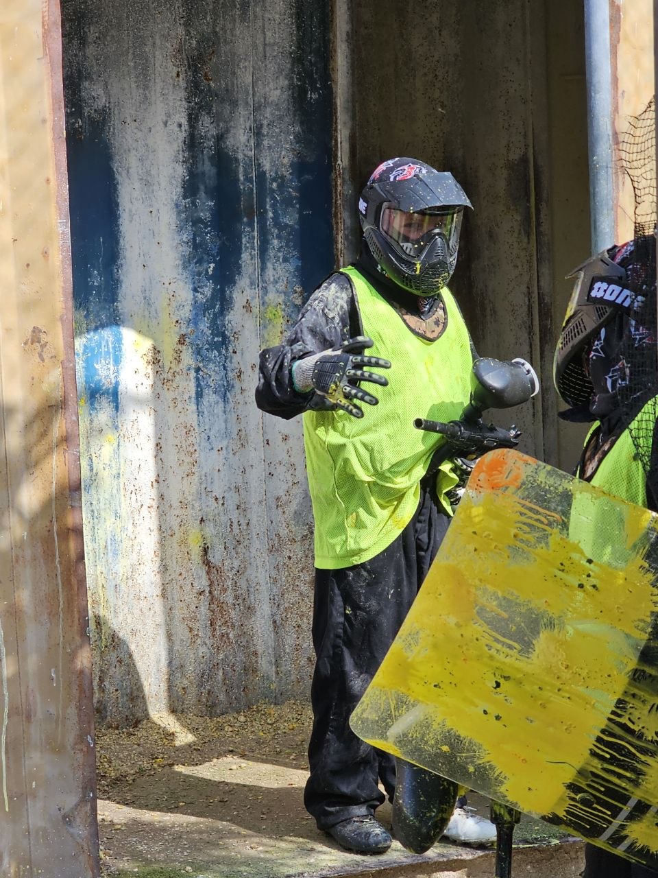 Geburtstag mit Paintball: Action statt Kerzen auspusten